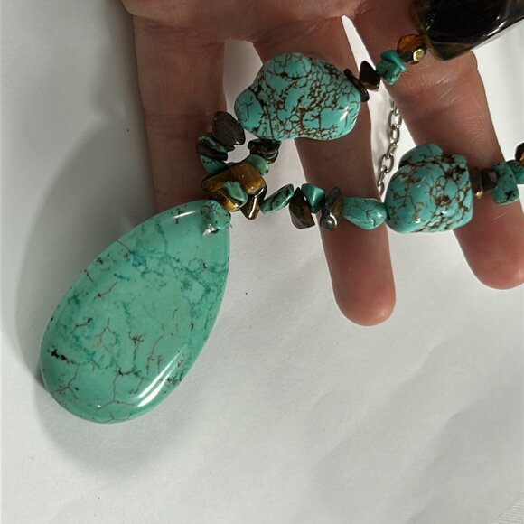Faux Turquoise Stone Beaded Teardrop Pendant Necklace Chippy Chunky Southwestern - Picture 6 of 8